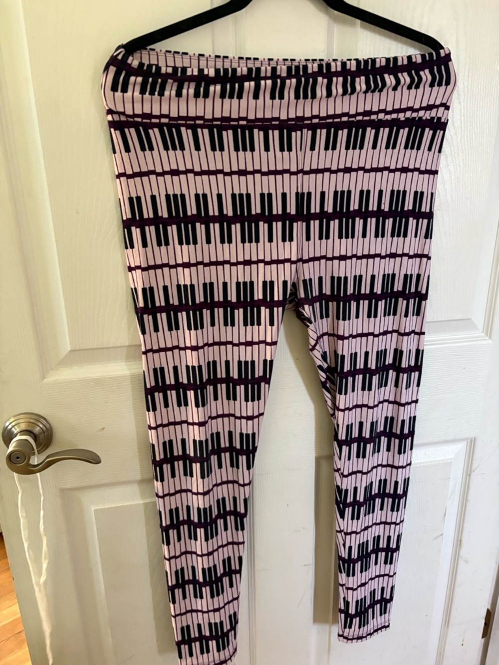 Lularoe Piano-Print Leggings